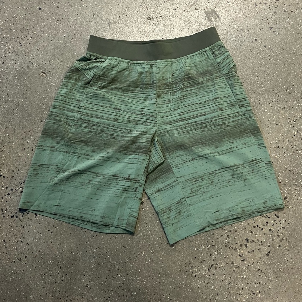 Lululemon Mens T.H.E. Shorts Green Drawstring Large